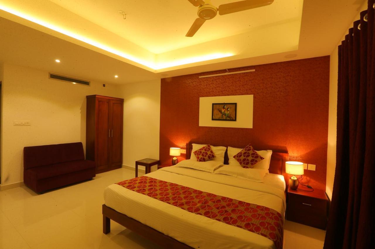 Hotel Hilite Inn Kochi ภายนอก รูปภาพ