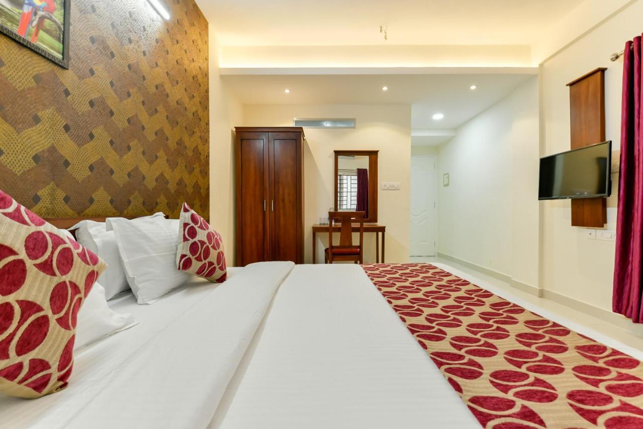Hotel Hilite Inn Kochi ภายนอก รูปภาพ