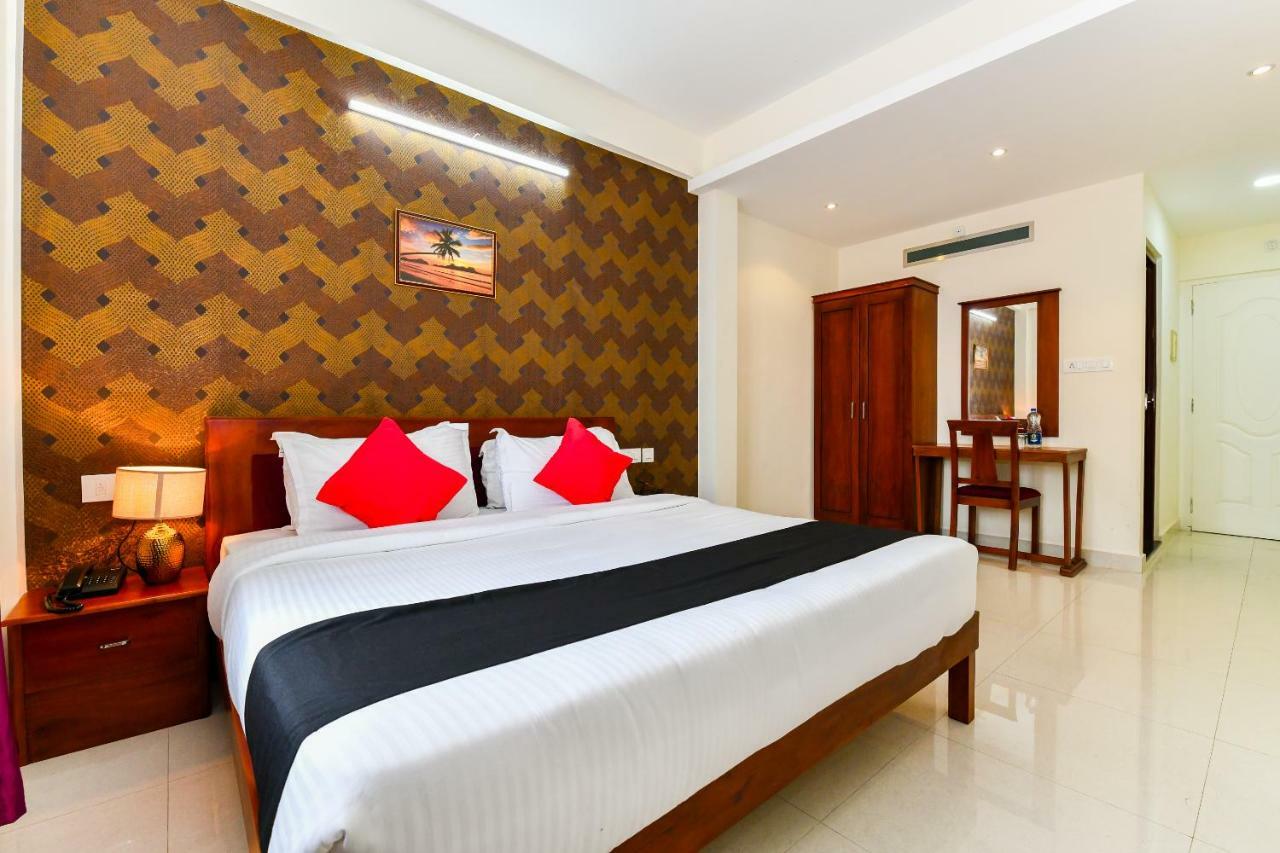 Hotel Hilite Inn Kochi ภายนอก รูปภาพ