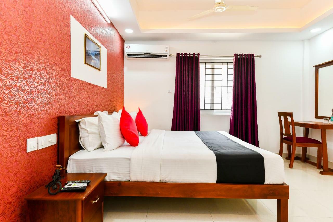 Hotel Hilite Inn Kochi ภายนอก รูปภาพ