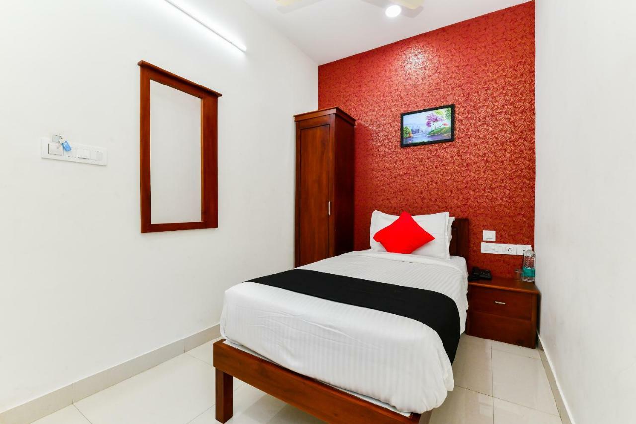Hotel Hilite Inn Kochi ภายนอก รูปภาพ
